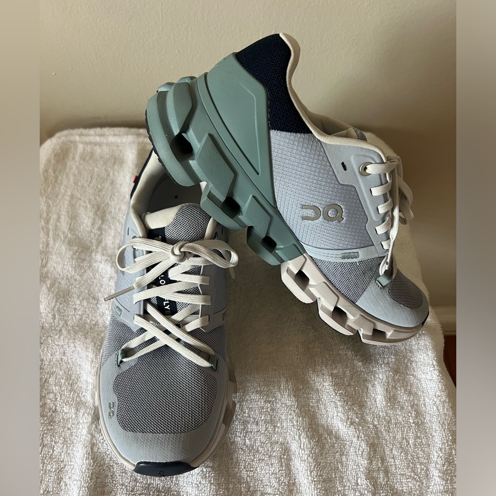 Cloudflyer 4 Get ready for supreme cushioning and premium comfort – plus.